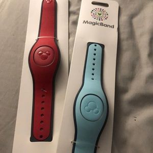 Disney Parks Magic Bands (2)